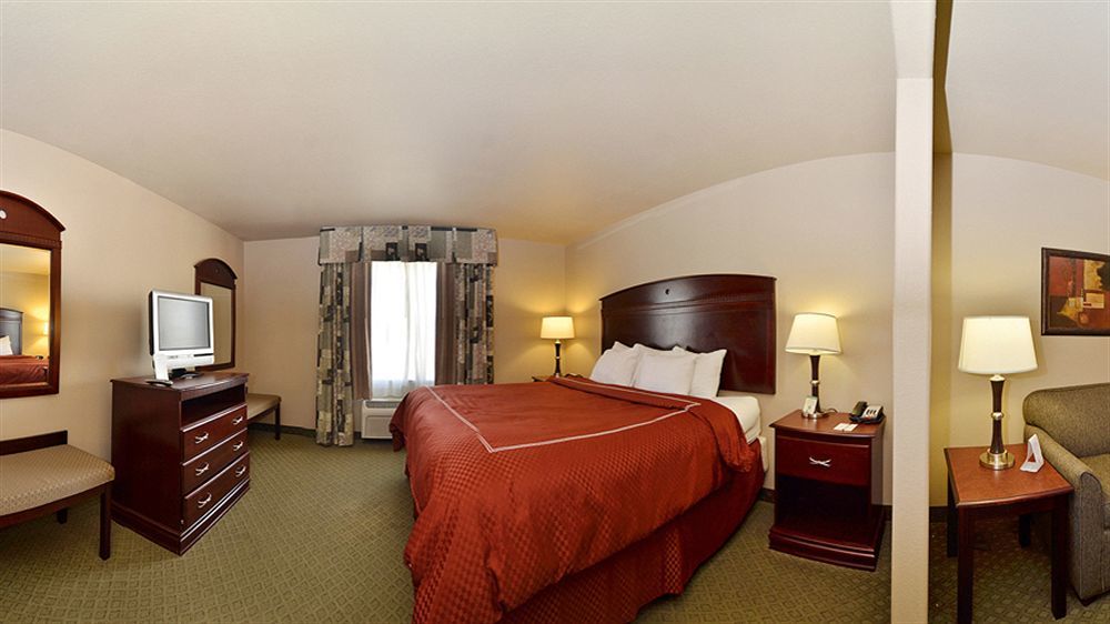 Best Western Plus Killeen - Fort Cavazos Hotel & Suites Exterior photo